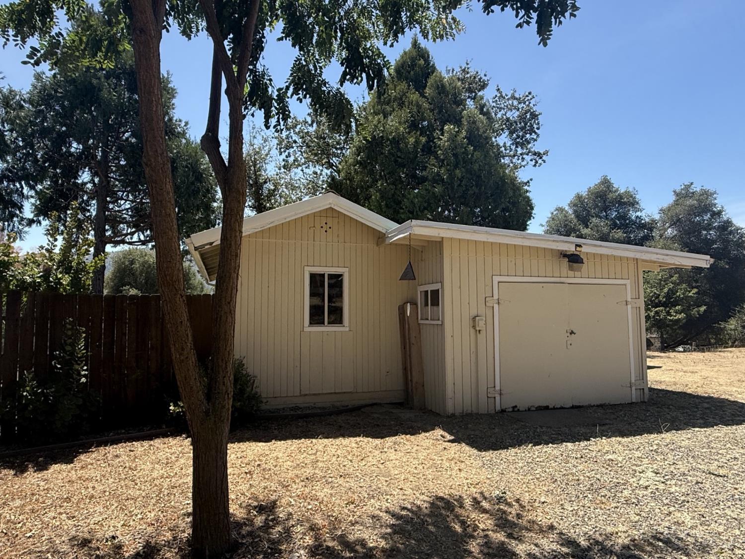 45250 Country View Ln, Ahwahnee, CA 93601