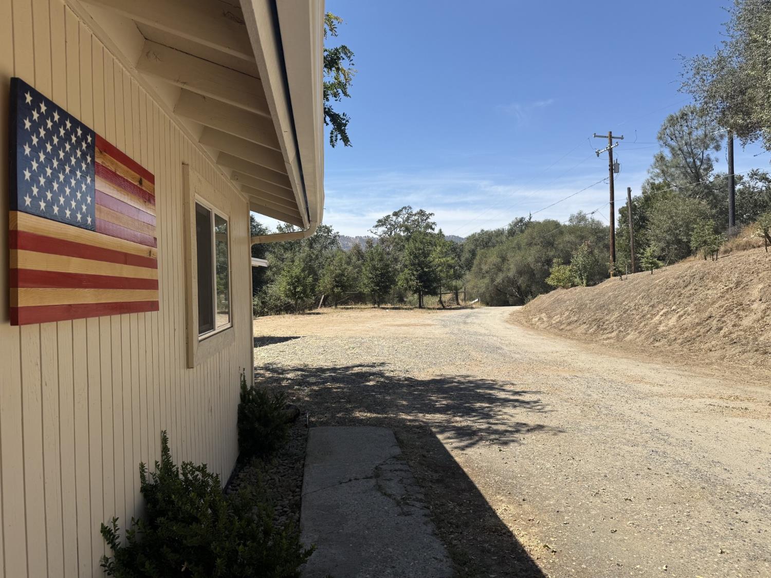 45250 Country View Ln, Ahwahnee, CA 93601