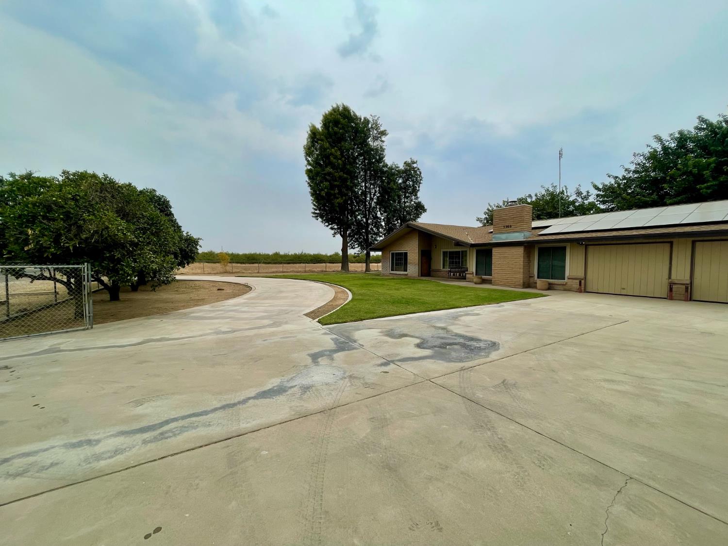 5306 W Belmont, Fresno, CA 93723