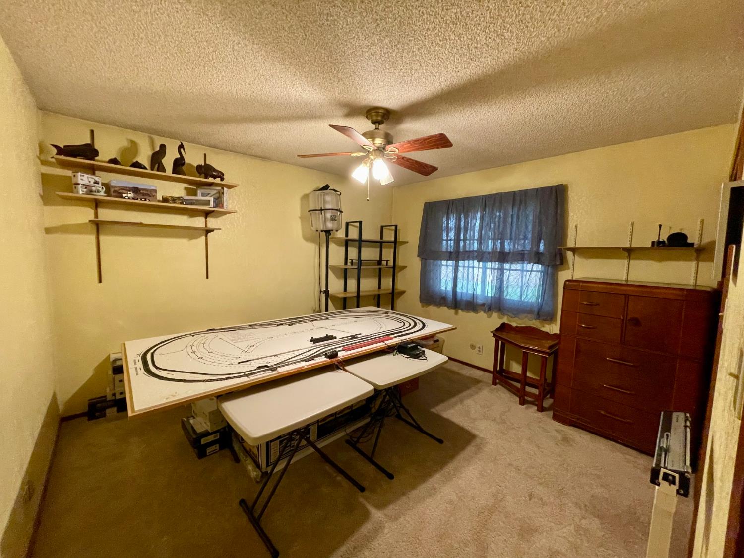 5306 W Belmont, Fresno, CA 93723
