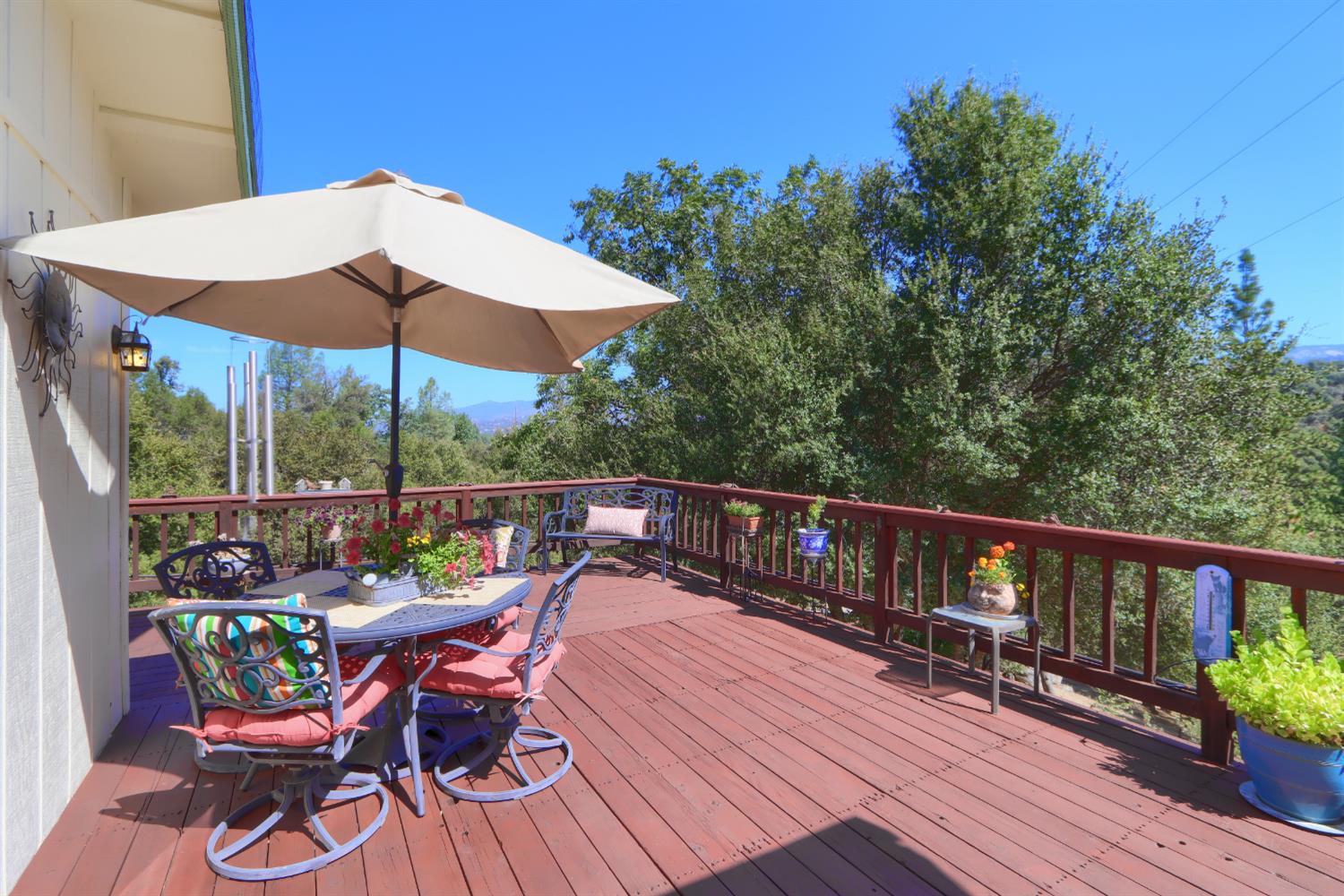 38393 Crestview Ln, Oakhurst, CA 93644
