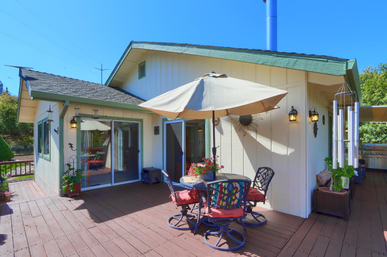 38393 Crestview Ln, Oakhurst, CA 93644