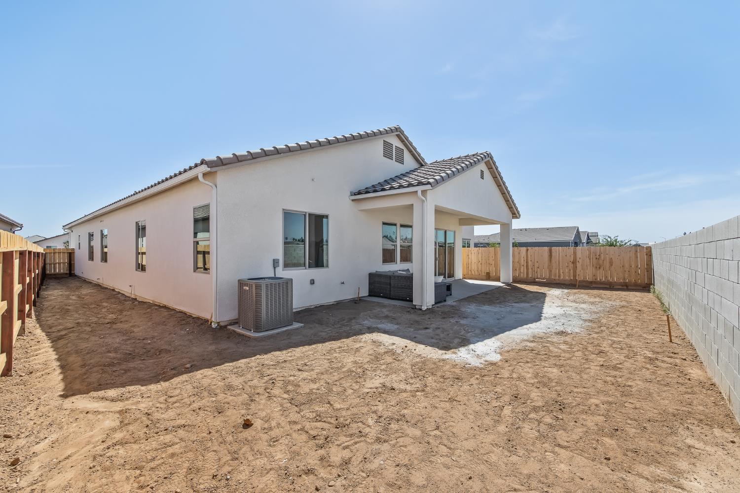 7210 W Ashcroft Ave, Fresno, CA 93723