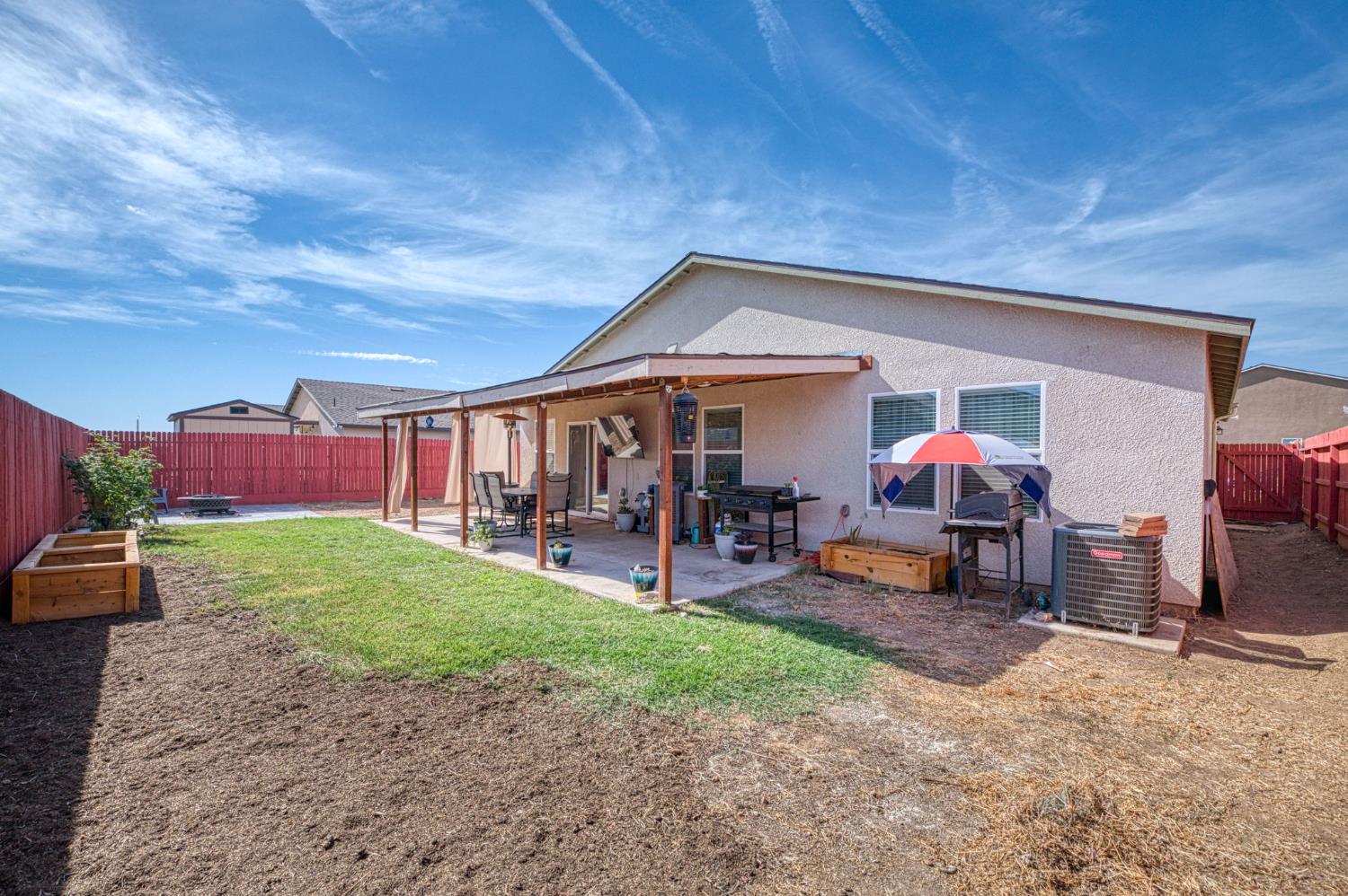 545 W Bravo Ave, Woodlake, CA 93286