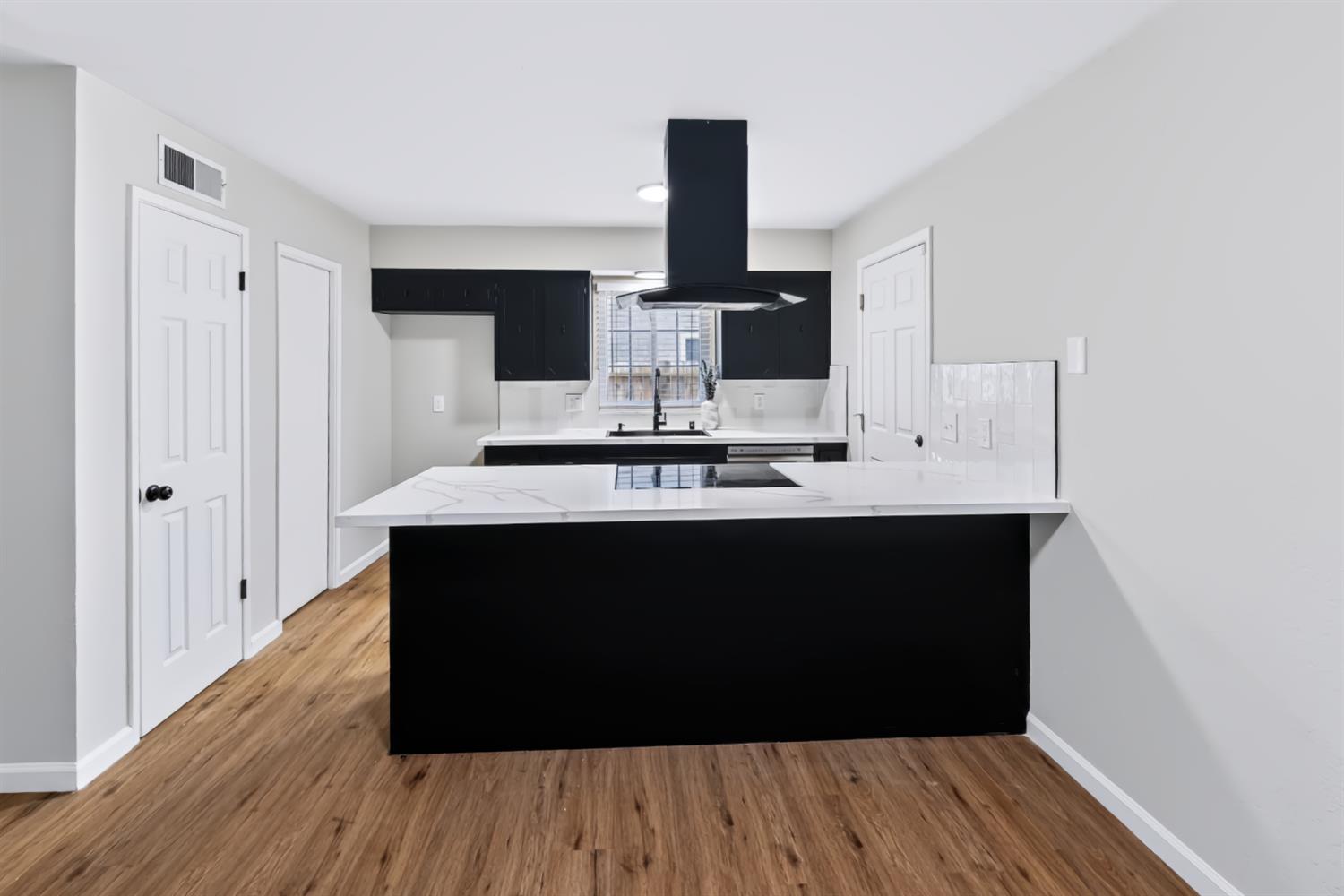 2386 Stanford Ave, Clovis, CA 93611
