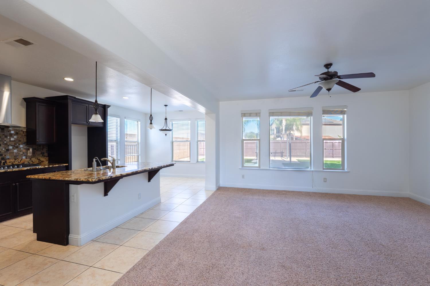 6120 N La Paz Ave, Fresno, CA 93723