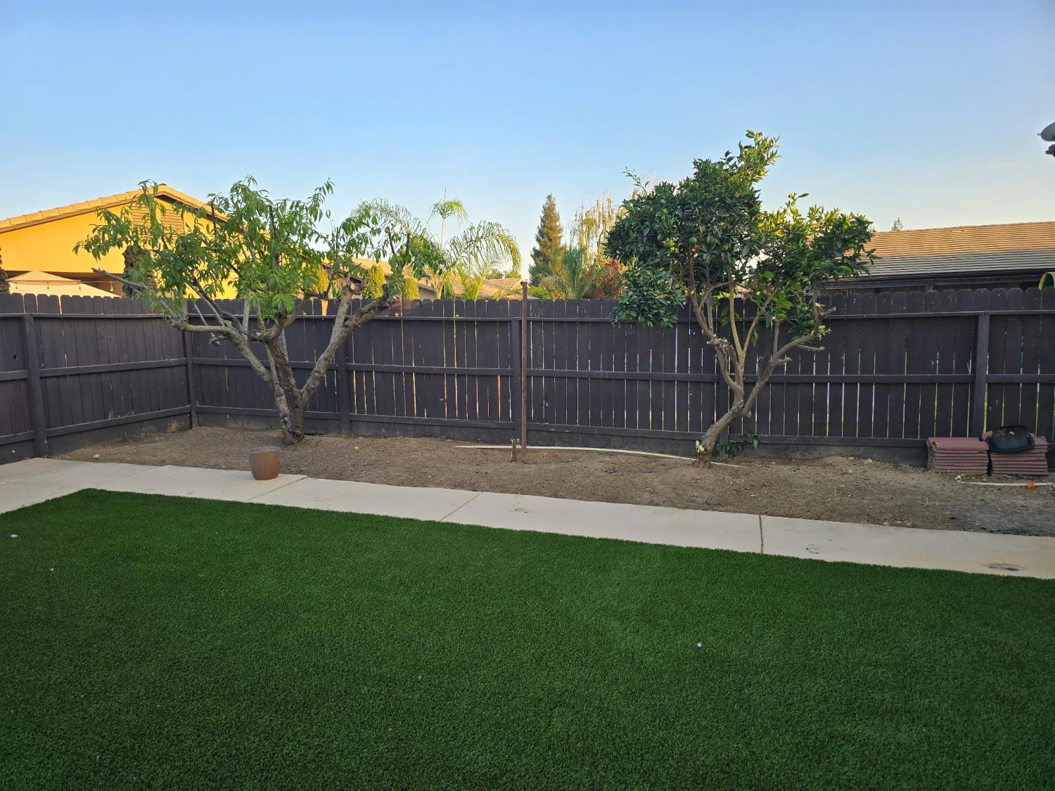 6120 N La Paz Ave, Fresno, CA 93723