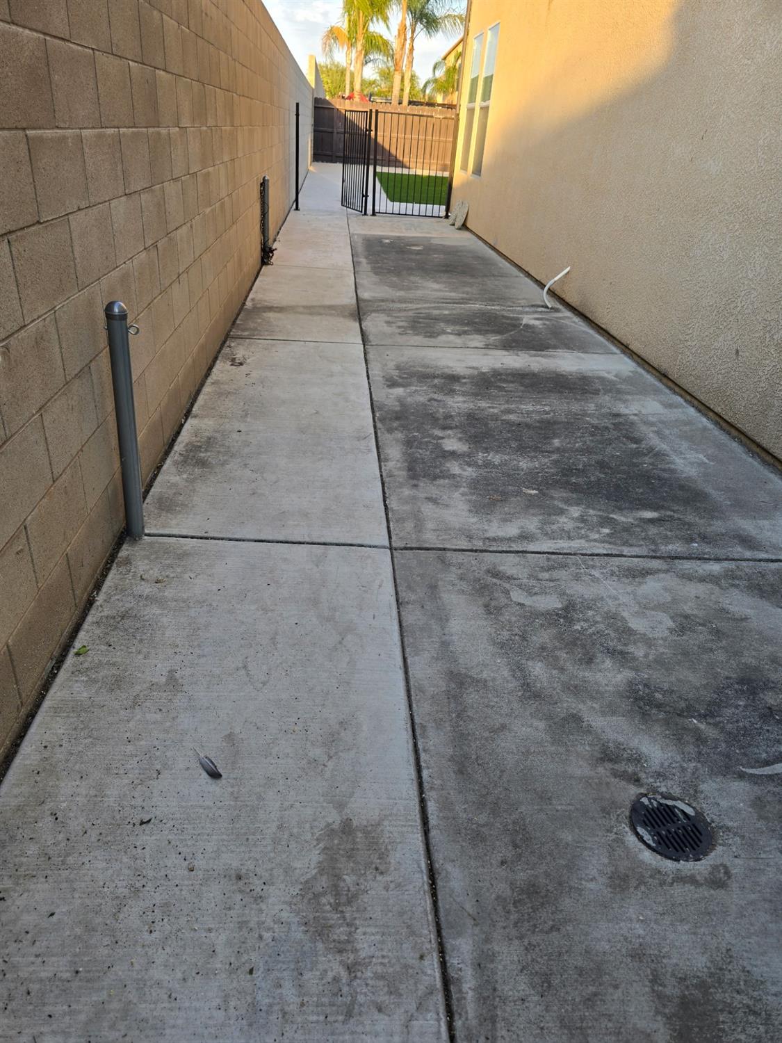 6120 N La Paz Ave, Fresno, CA 93723