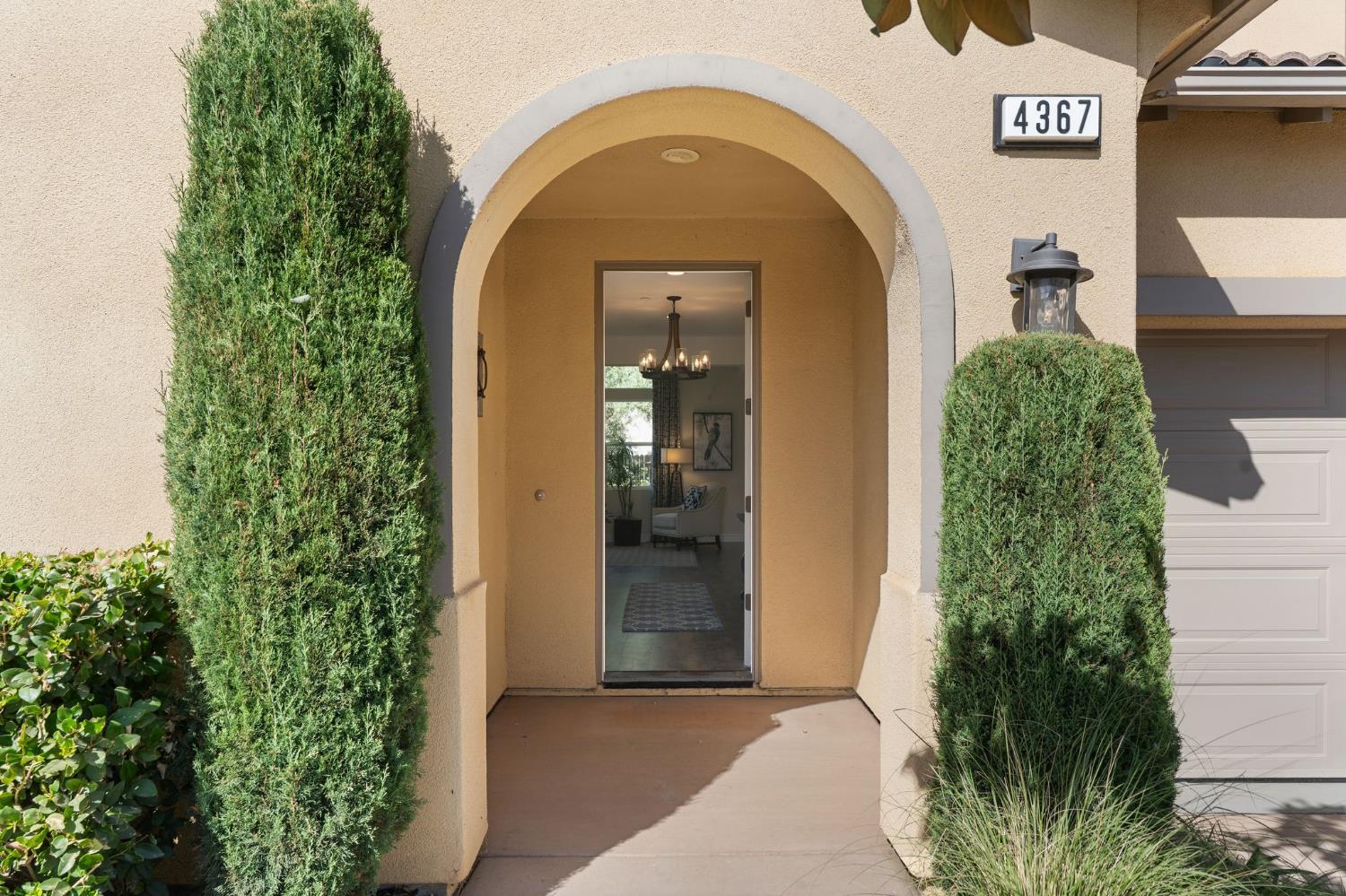 4367 N Brent Ave, Fresno, CA 93723