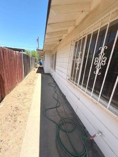 228 Yale Ave, Coalinga, CA 93210