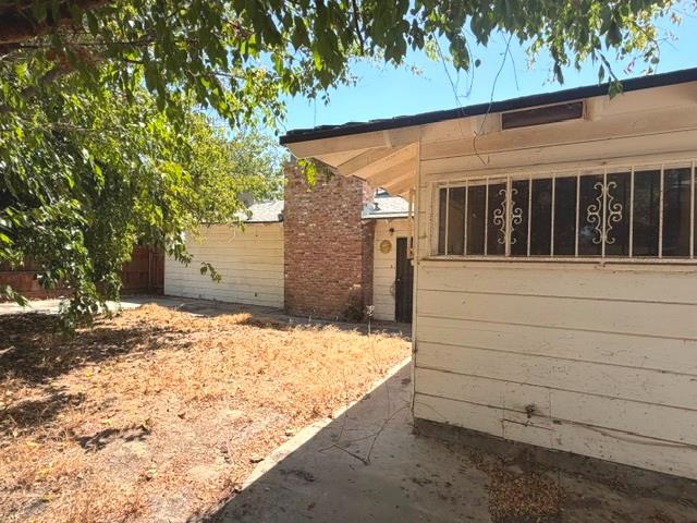 228 Yale Ave, Coalinga, CA 93210