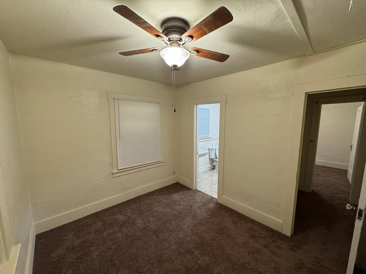 1003 E Cortland Ave, Fresno, CA 93704