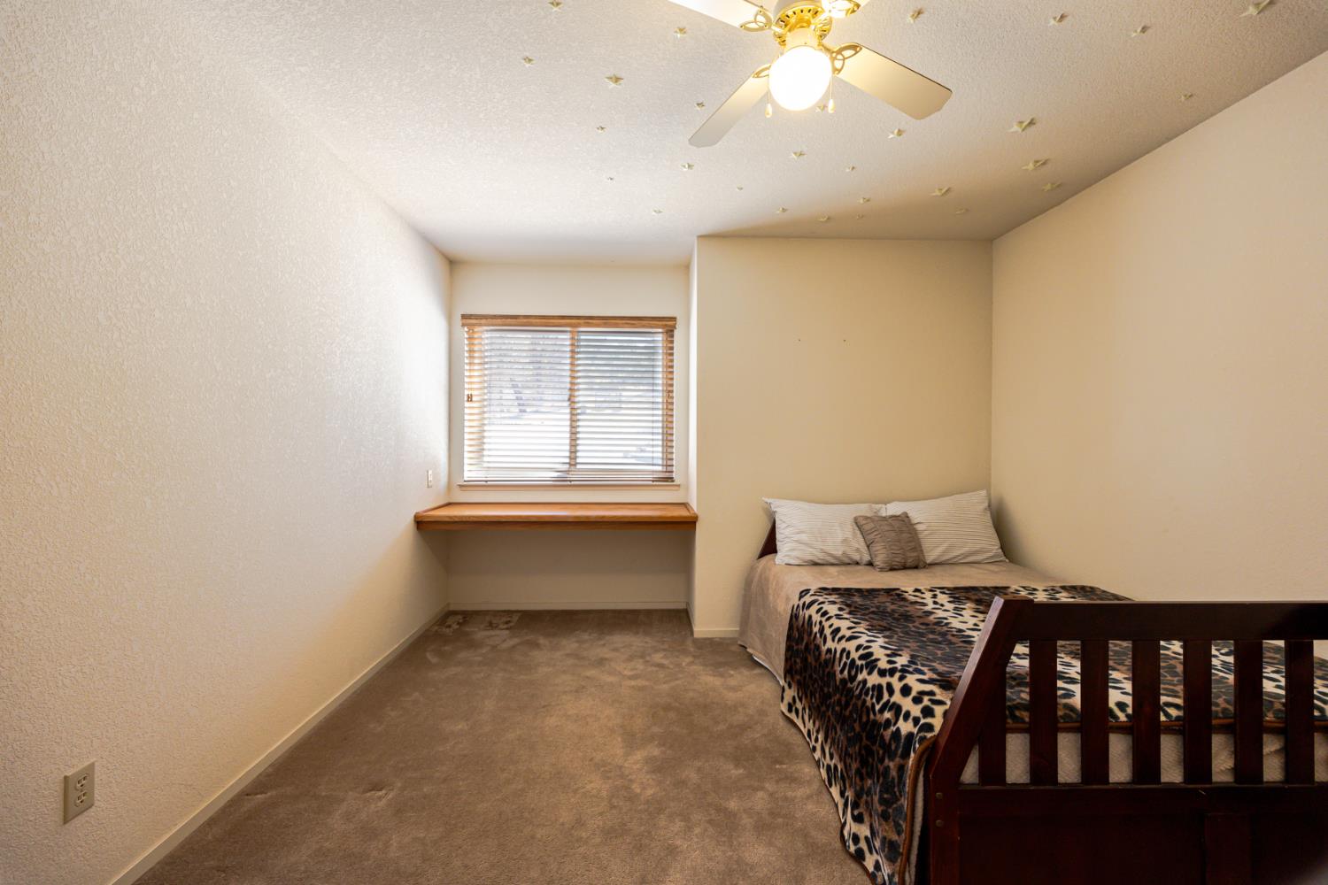 33856 Rivercrest Rd N, Coarsegold, CA 93614