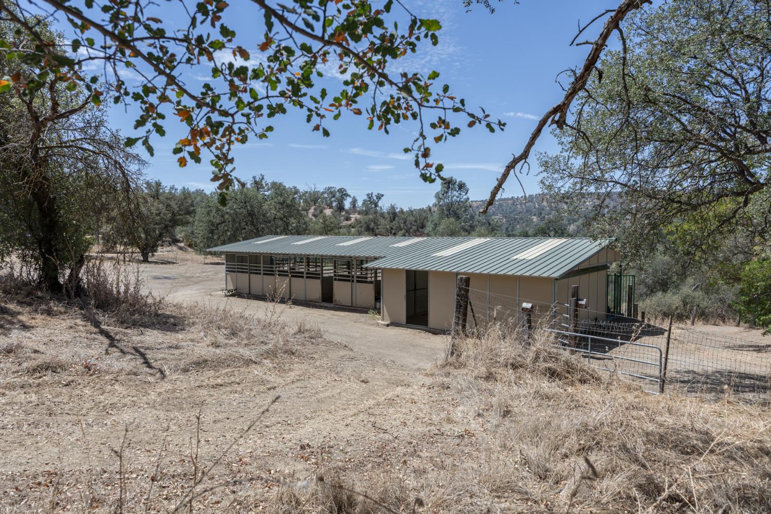 33856 Rivercrest Rd N, Coarsegold, CA 93614