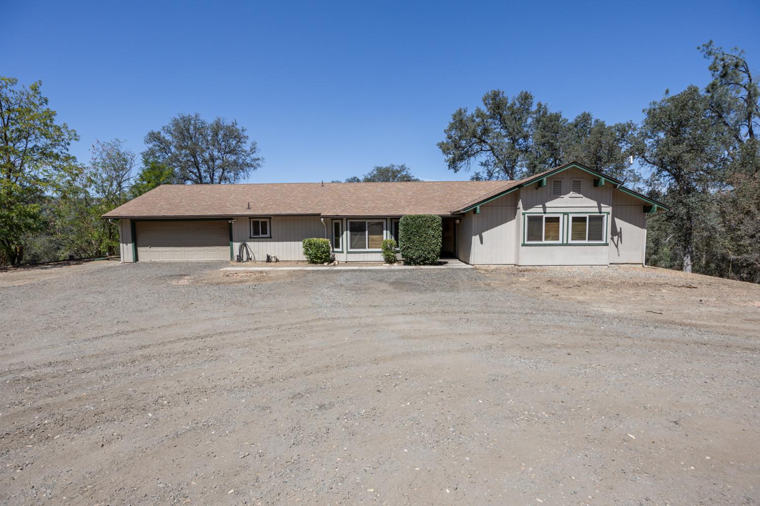 33856 Rivercrest Rd N, Coarsegold, CA 93614