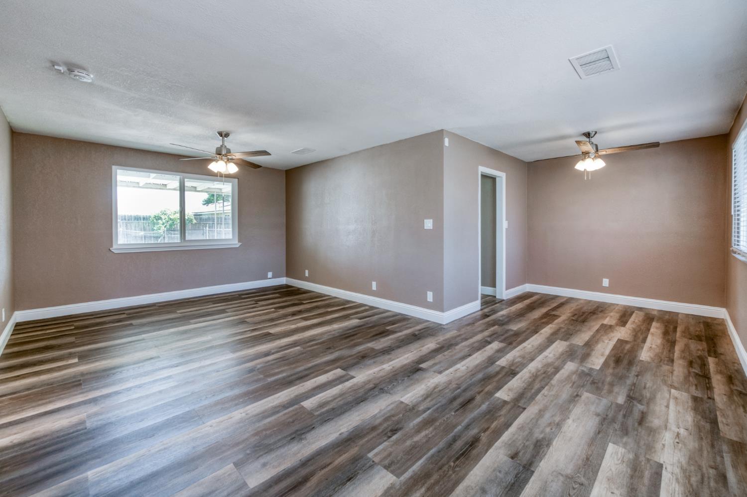4516 N Anna St, Fresno, CA 93726