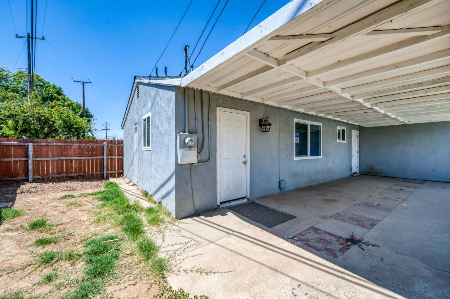 4516 N Anna St, Fresno, CA 93726