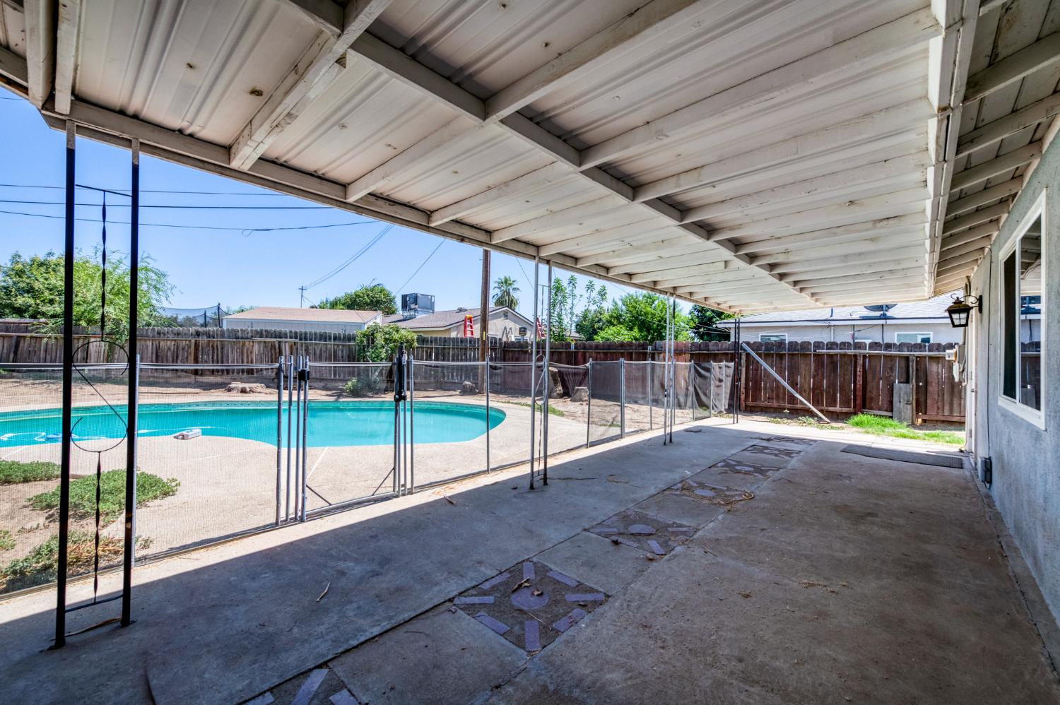 4516 N Anna St, Fresno, CA 93726
