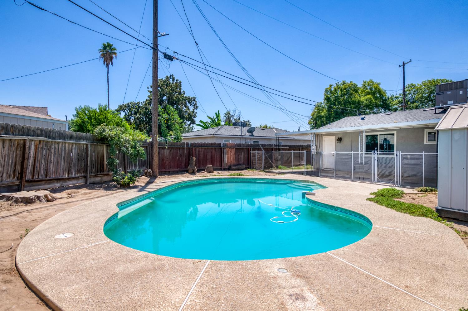 4516 N Anna St, Fresno, CA 93726