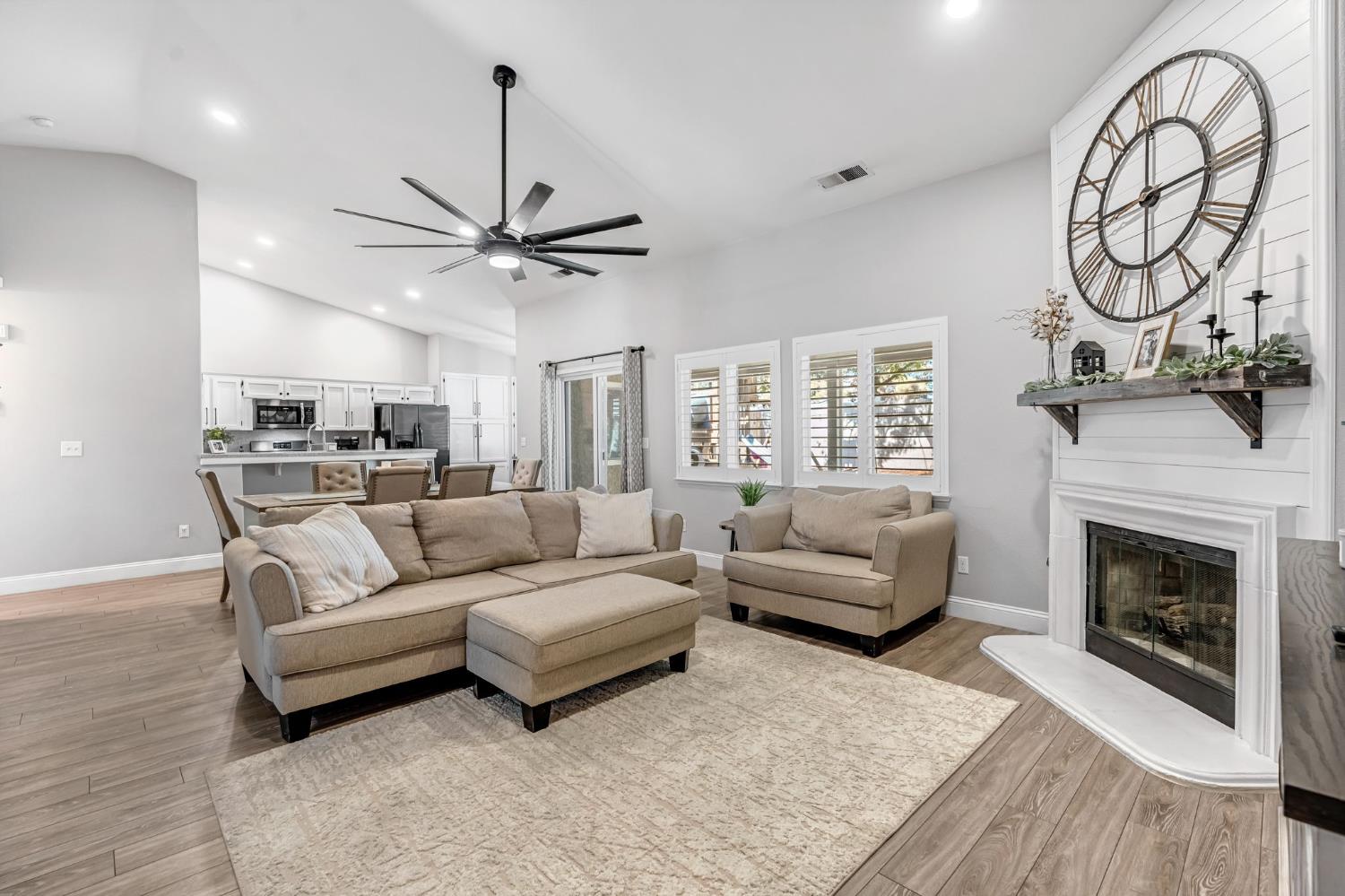 2936 Tarragon Ave, Hanford, CA 93230