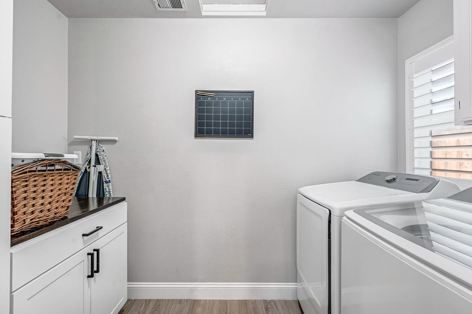 2936 Tarragon Ave, Hanford, CA 93230