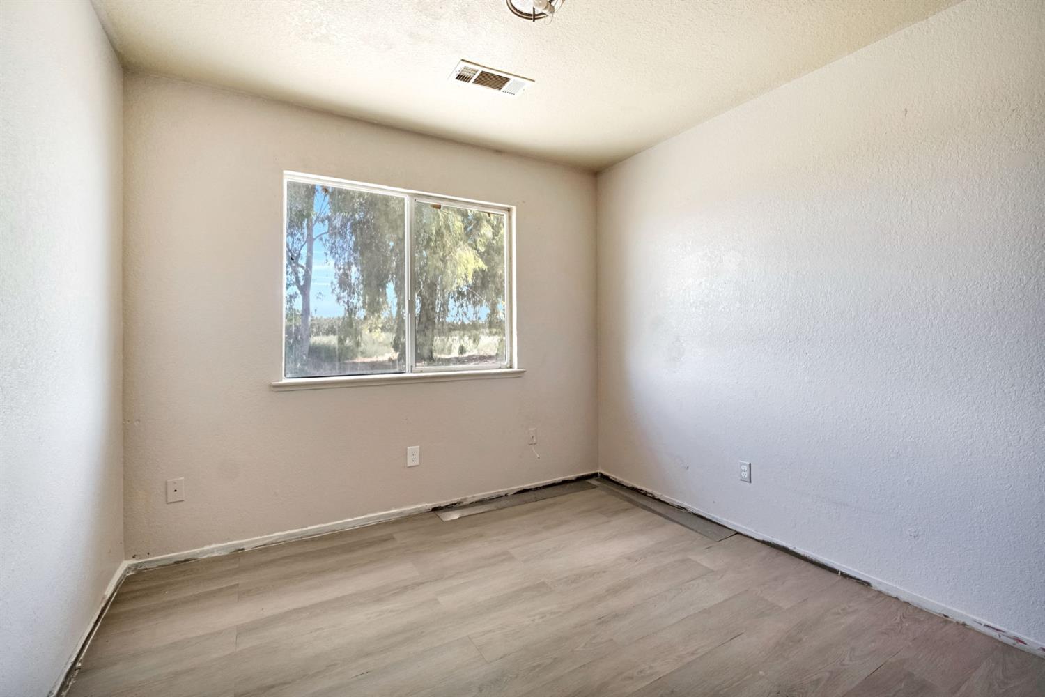 7741 24Th Ave, Lemoore, CA 93245