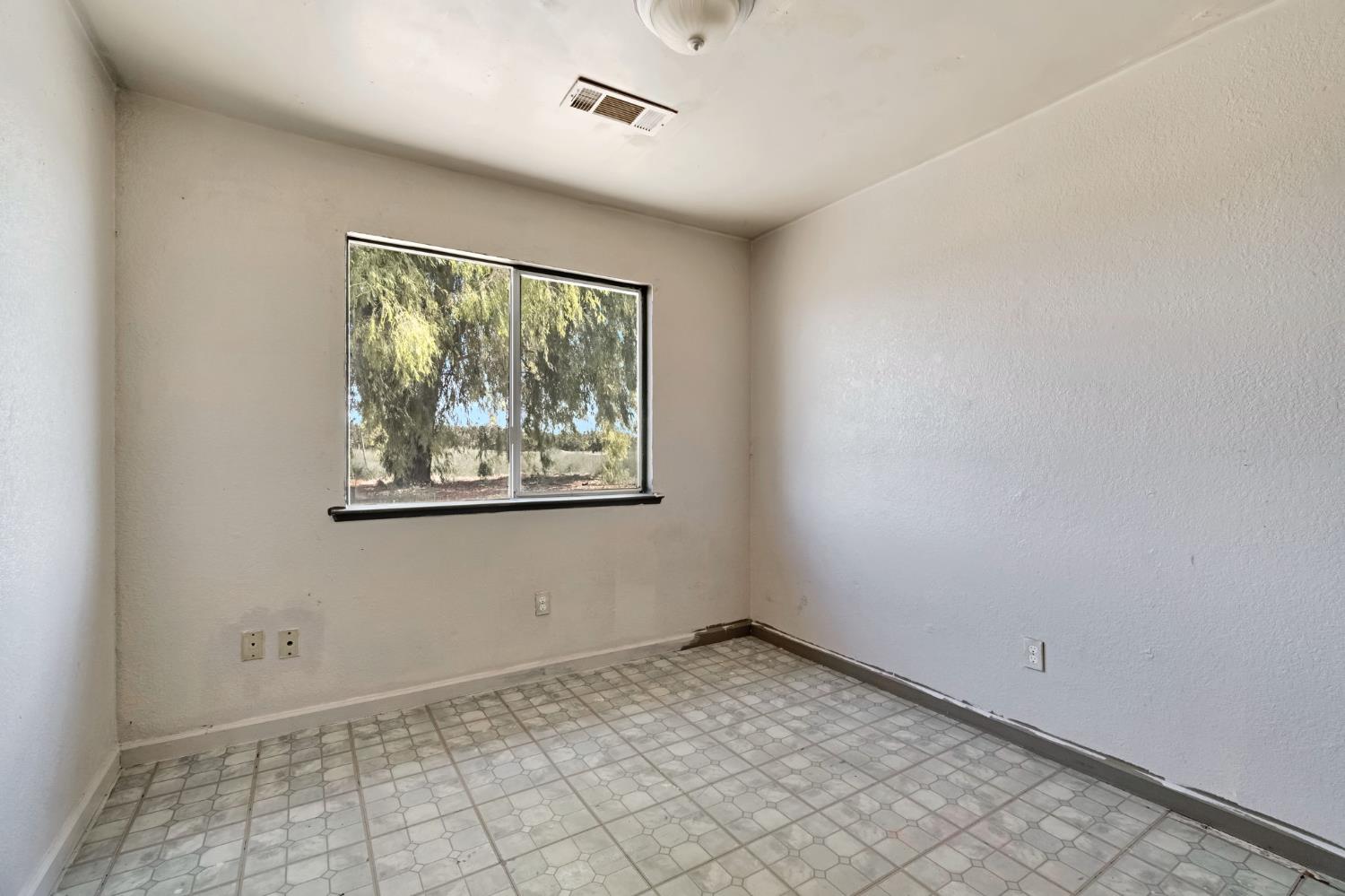 7741 24Th Ave, Lemoore, CA 93245