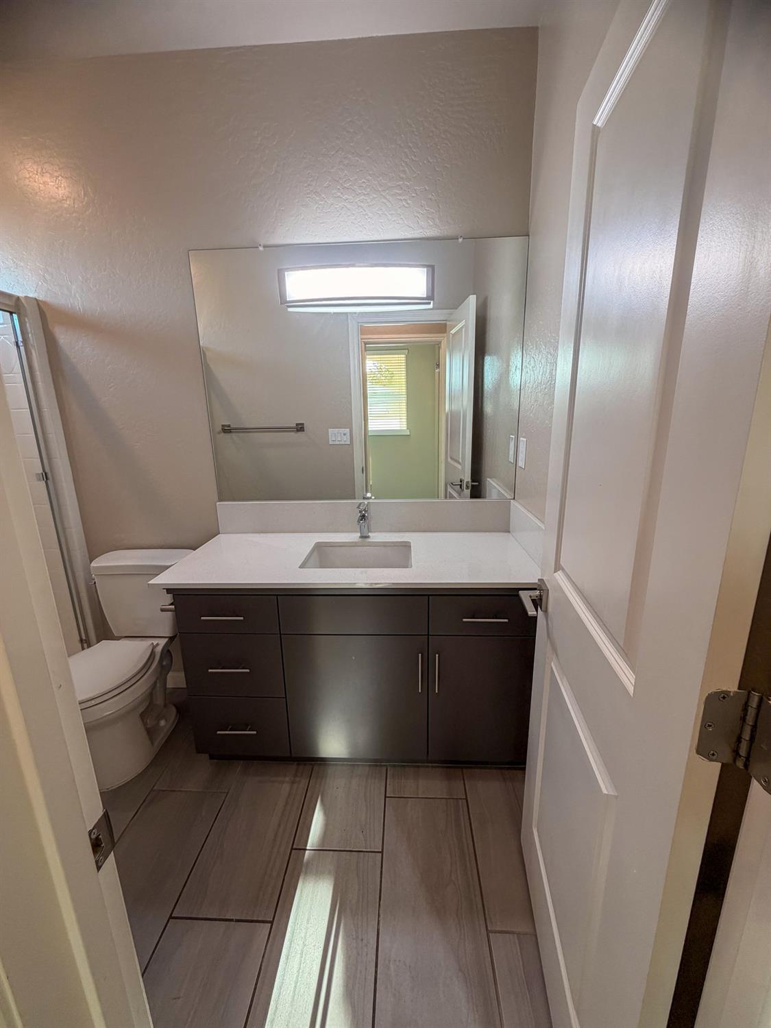 3335 Las Rosas Ave, Clovis, CA 93619