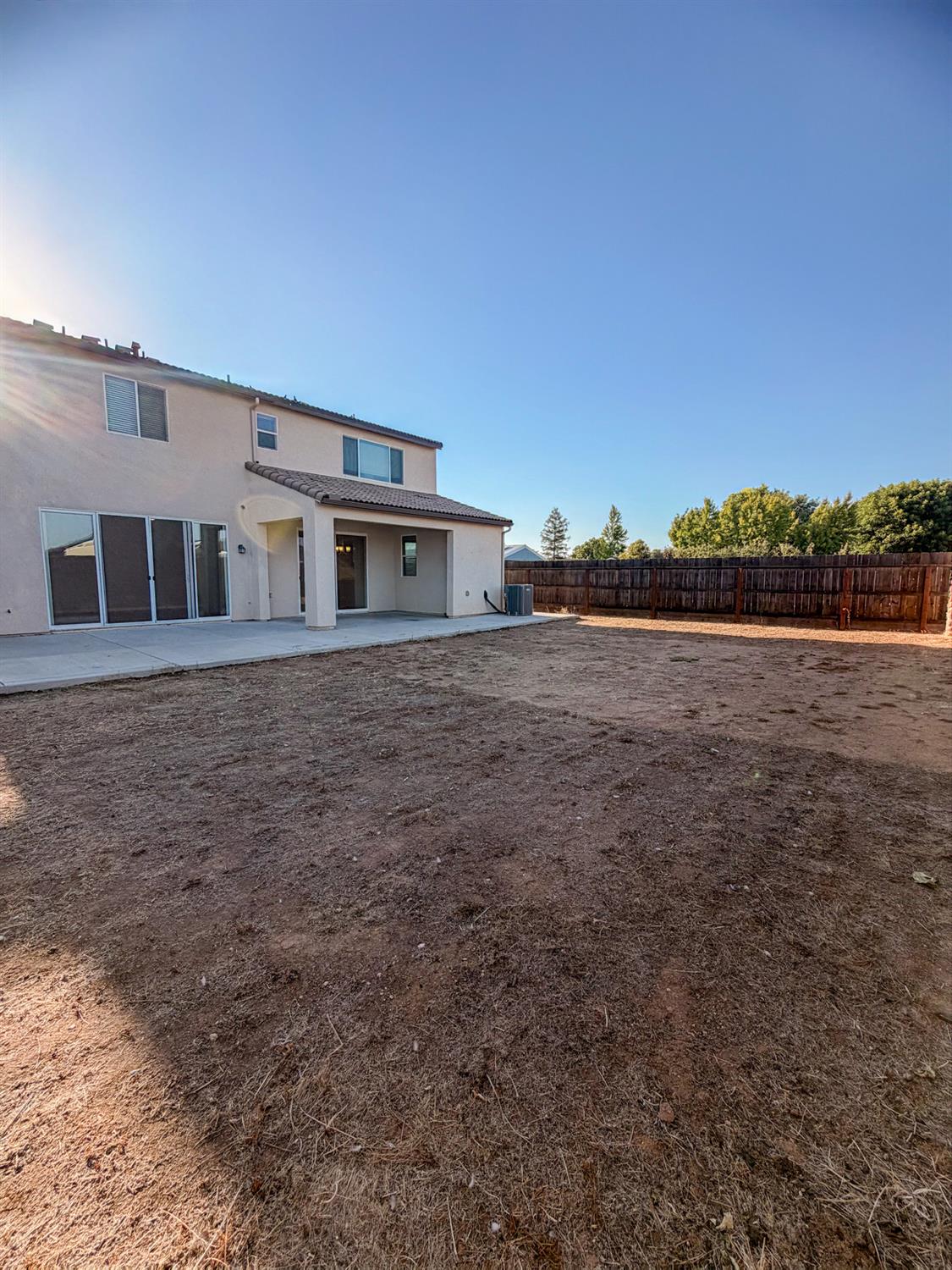 3335 Las Rosas Ave, Clovis, CA 93619