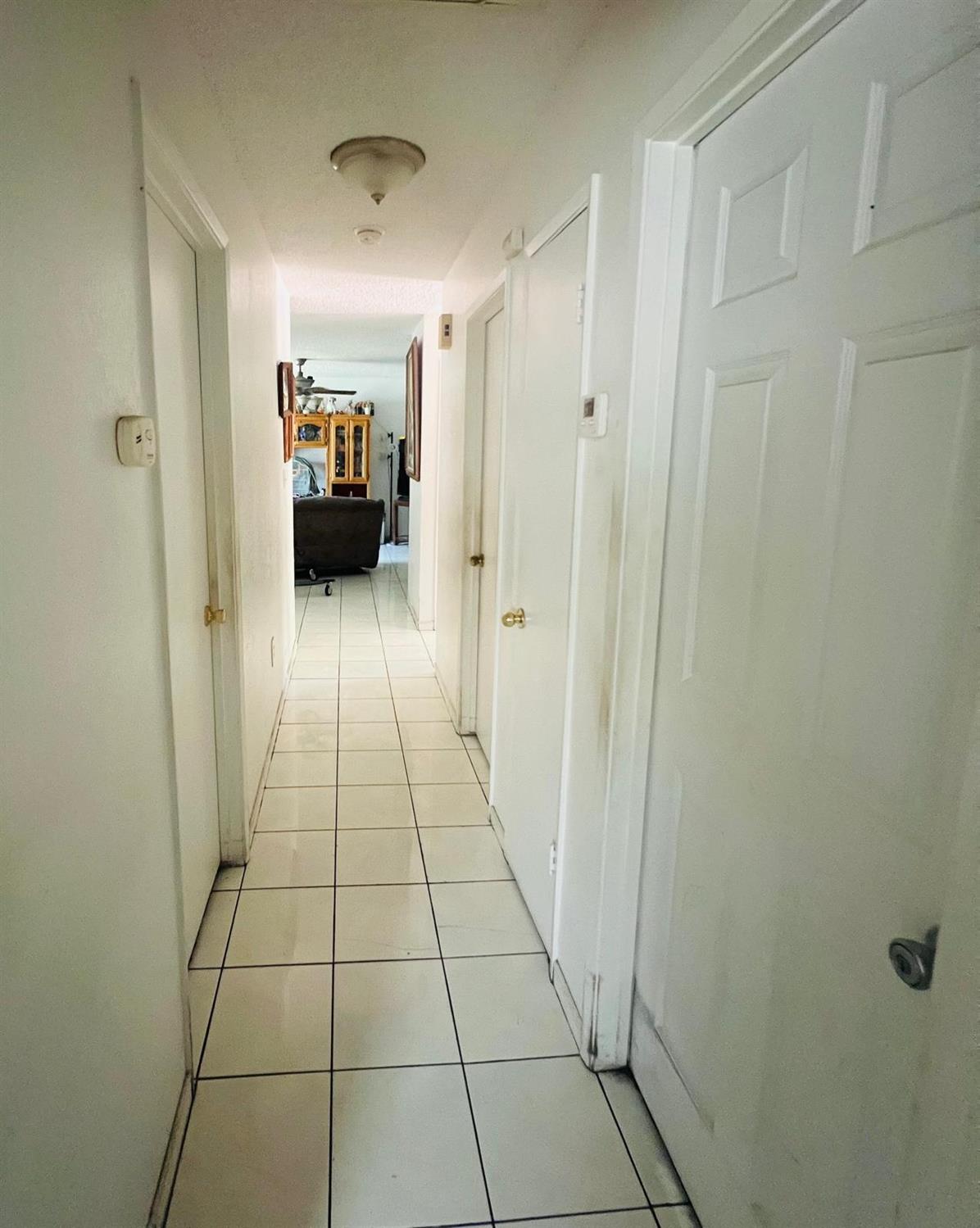 1029 E Cortland Ave, Fresno, CA 93704