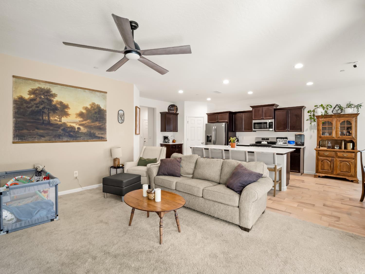 2430 N Cypress Ave, Fresno, CA 93727
