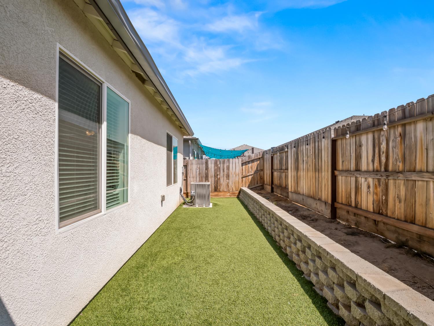 2430 N Cypress Ave, Fresno, CA 93727