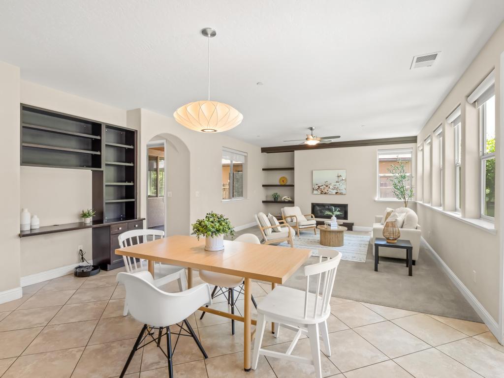 1229 E Via Roma Dr, Fresno, CA 93730