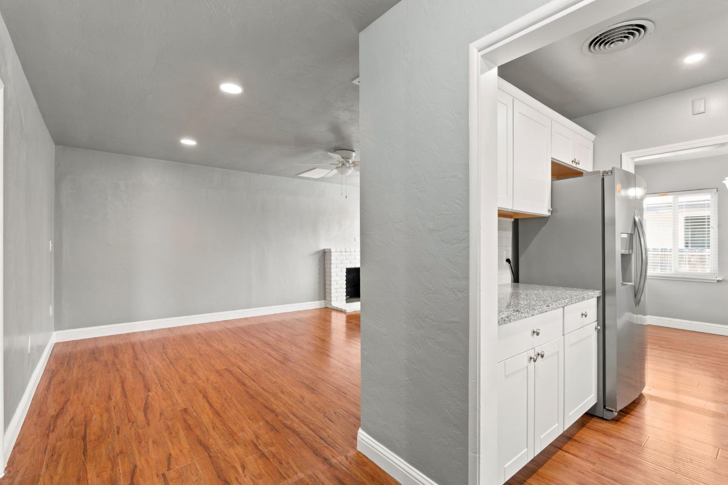 2975 E Austin Way, Fresno, CA 93726