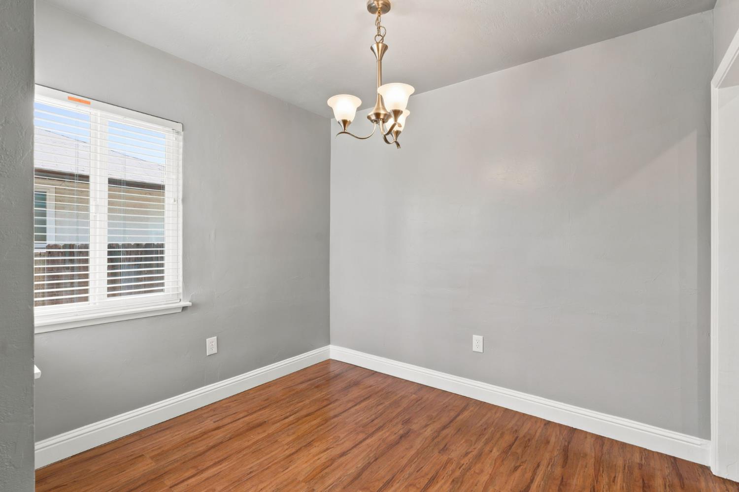2975 E Austin Way, Fresno, CA 93726
