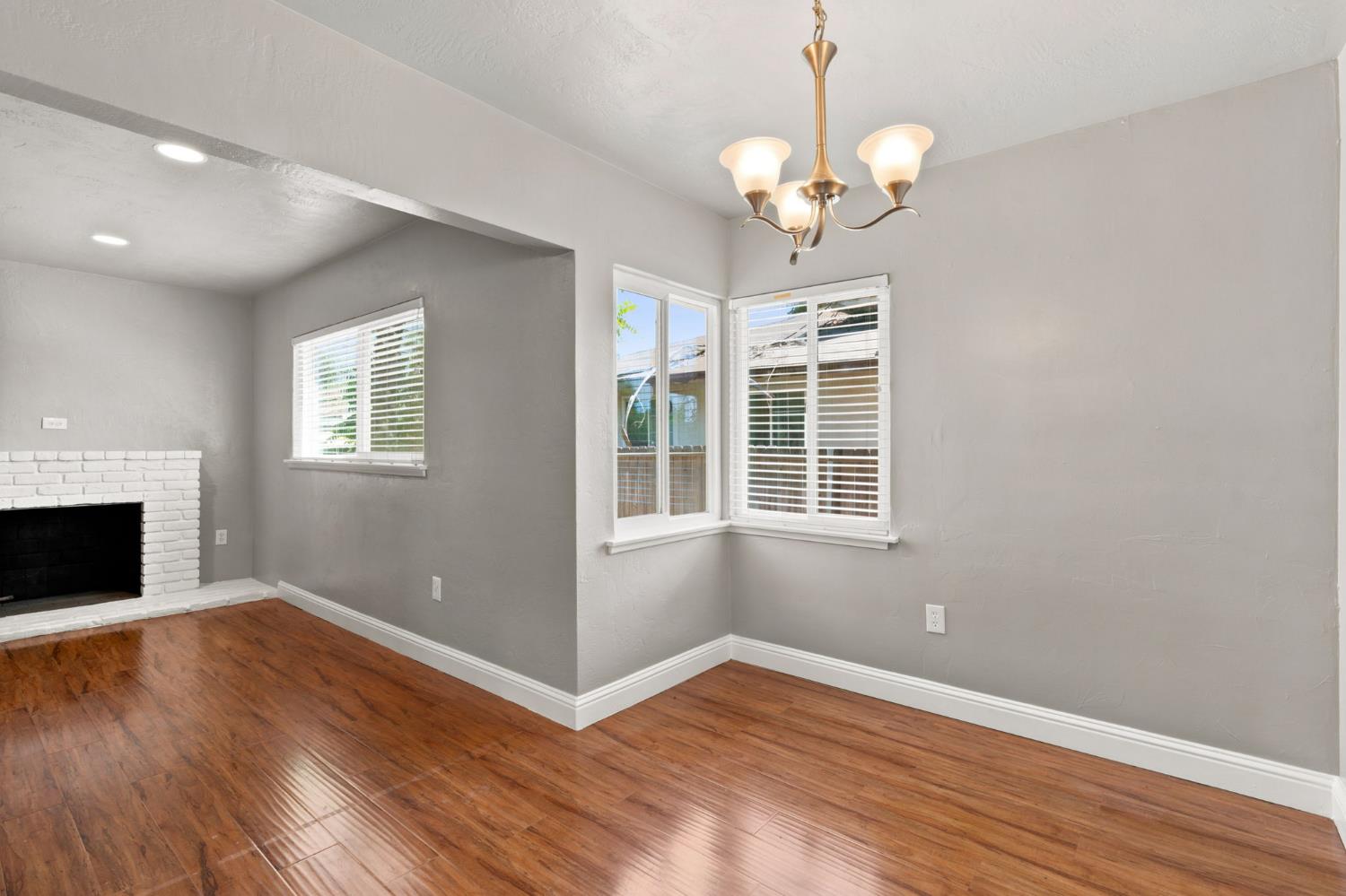 2975 E Austin Way, Fresno, CA 93726