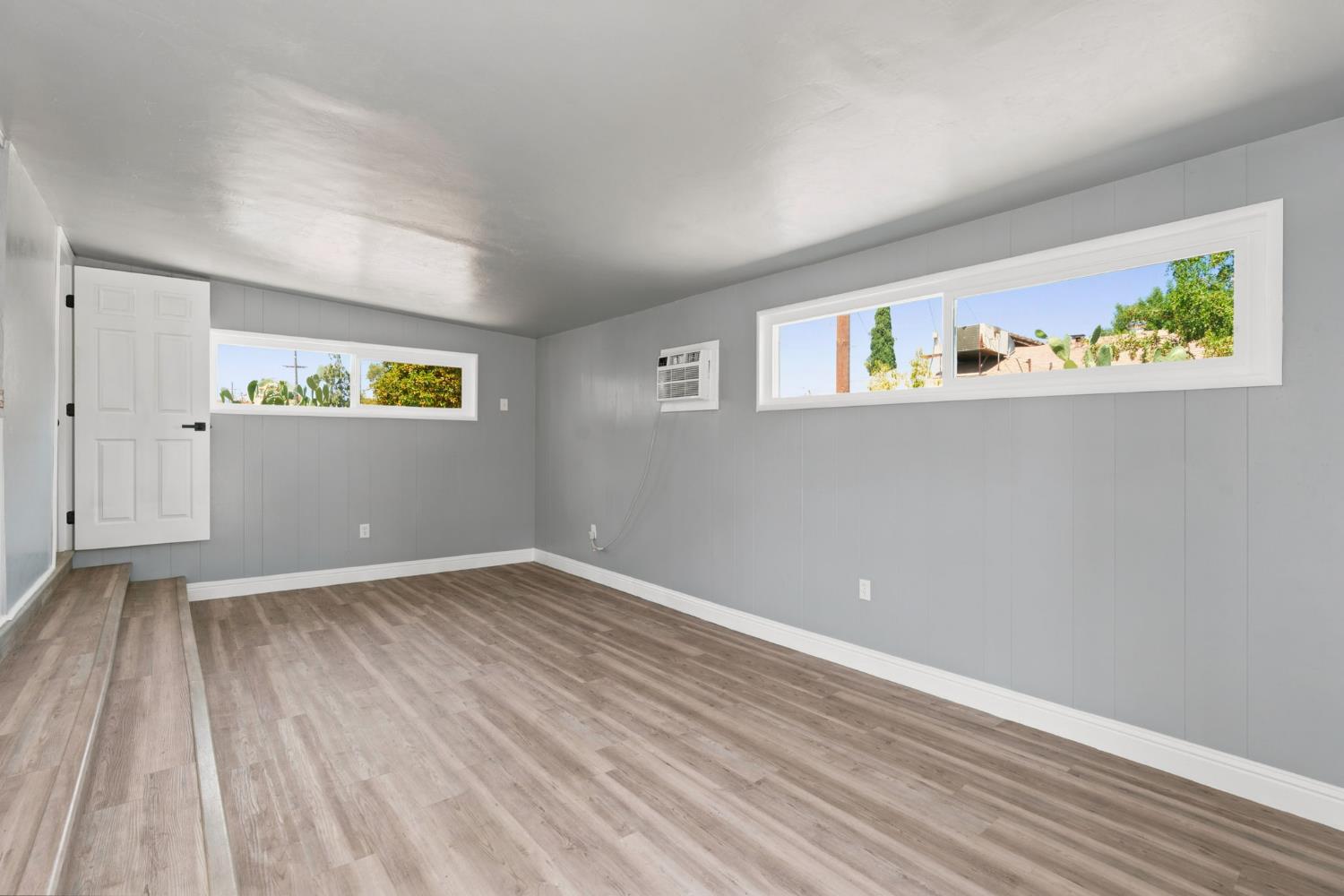 2975 E Austin Way, Fresno, CA 93726