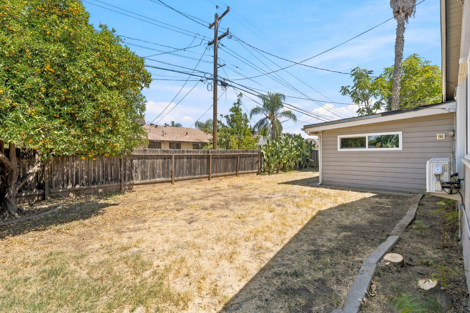 2975 E Austin Way, Fresno, CA 93726