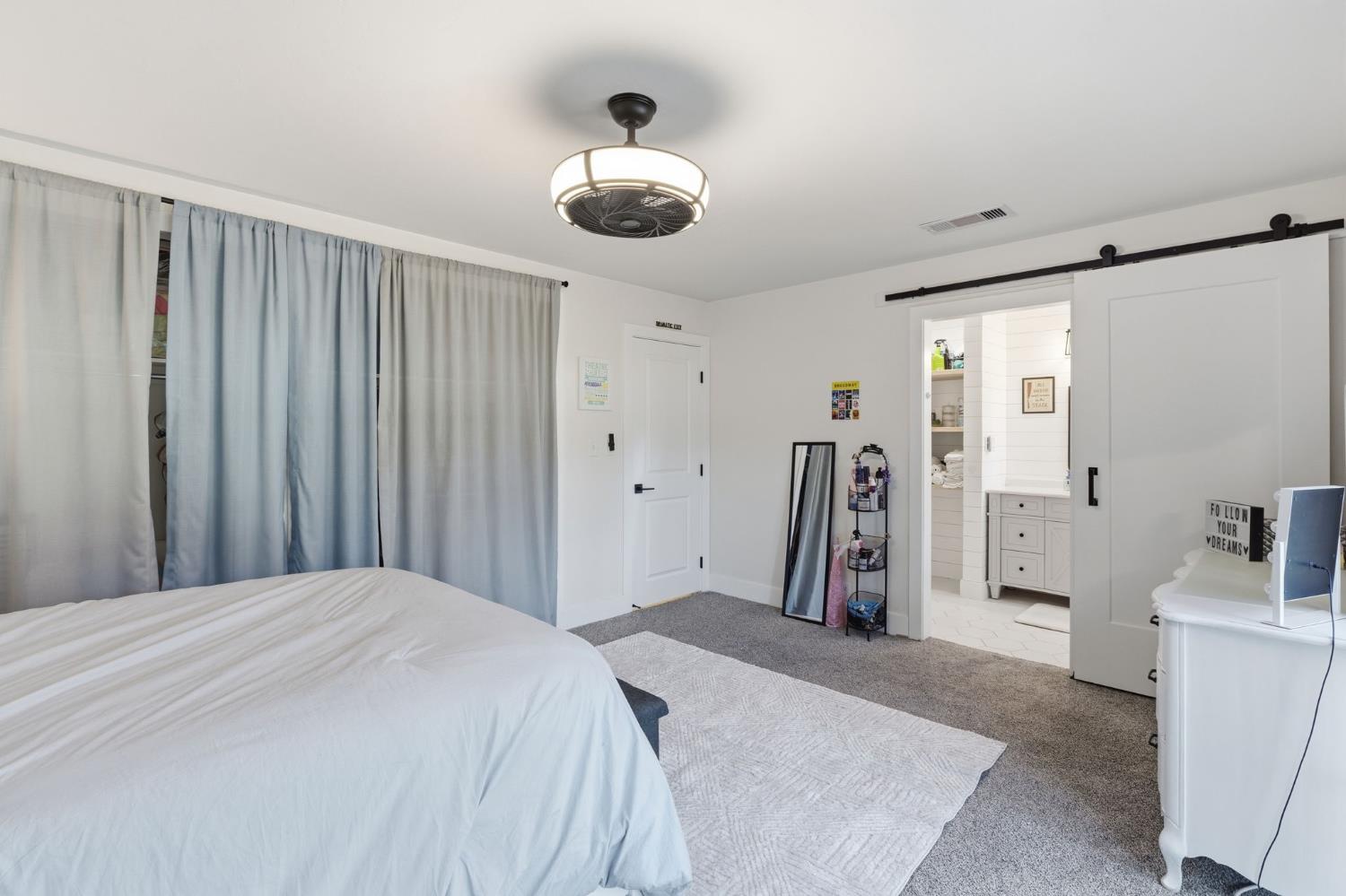 5820 E Alta Ave, Fresno, CA 93727