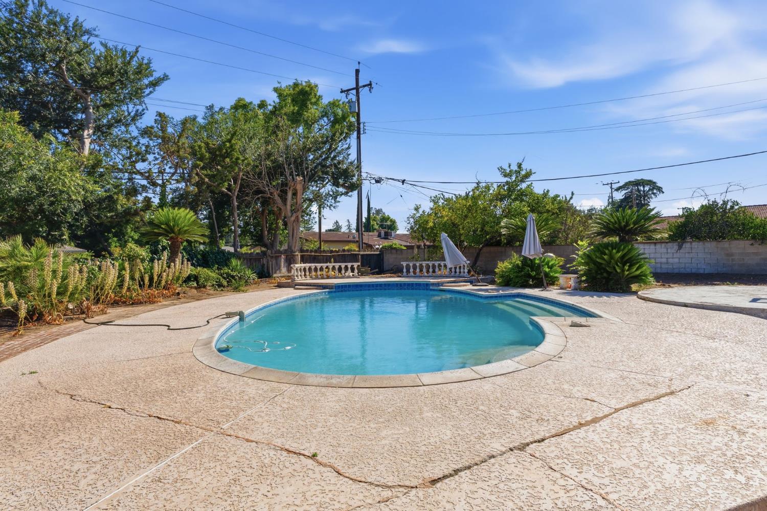 5820 E Alta Ave, Fresno, CA 93727