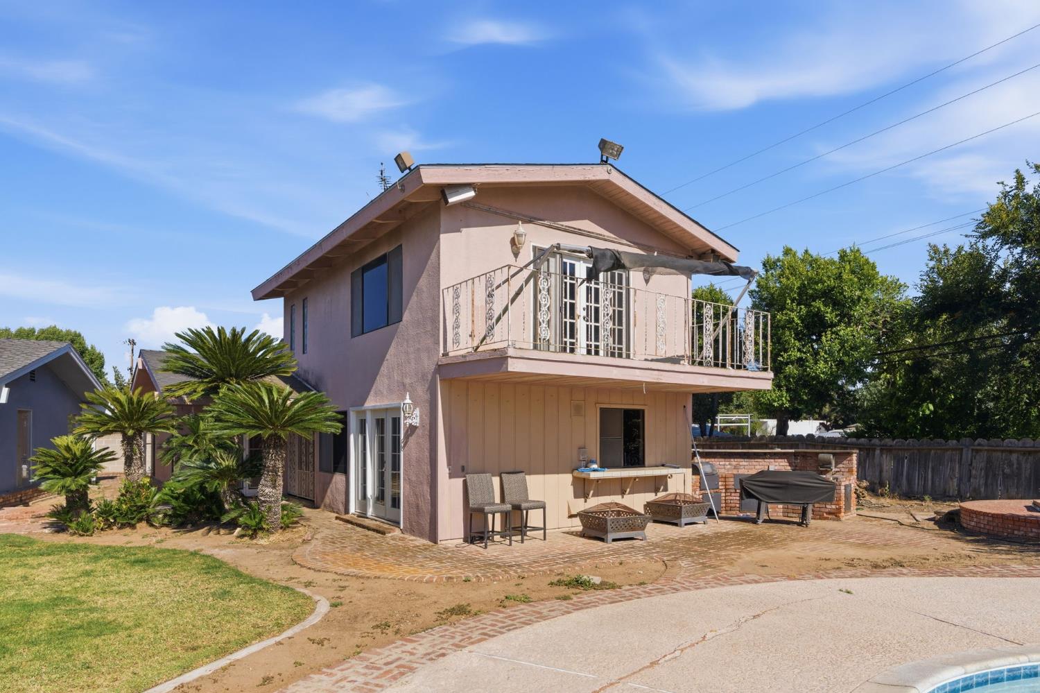 5820 E Alta Ave, Fresno, CA 93727