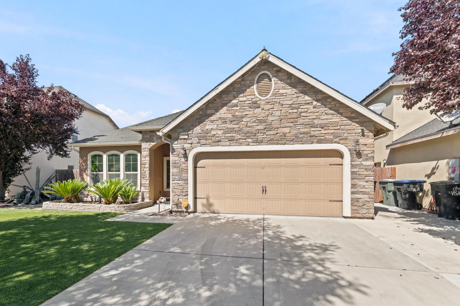 2267 N Duke St, Visalia, CA 93291