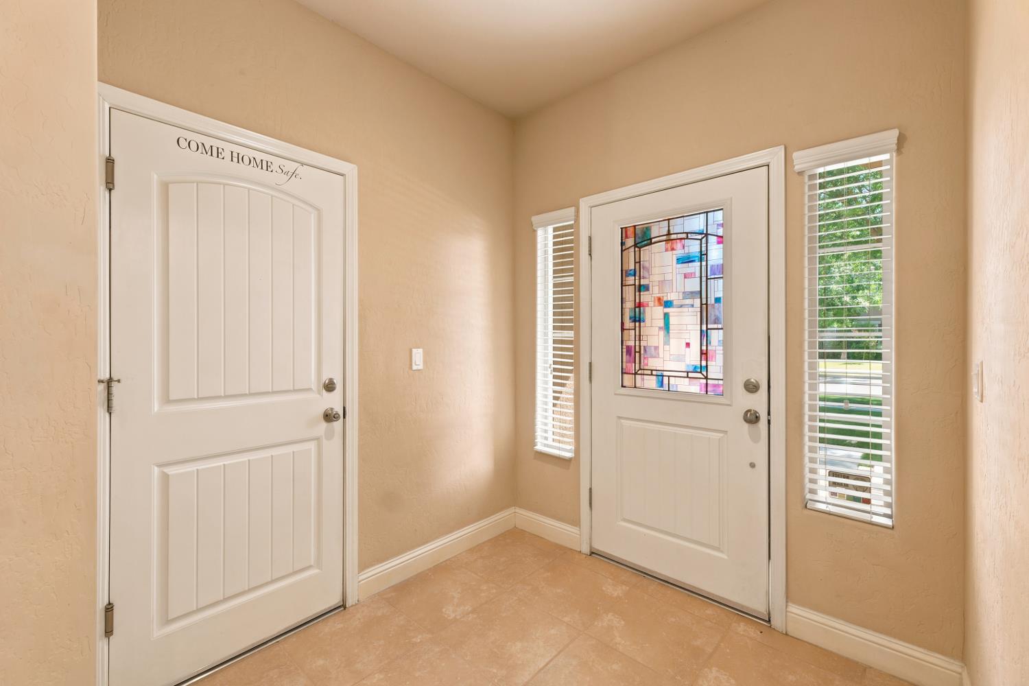 2267 N Duke St, Visalia, CA 93291