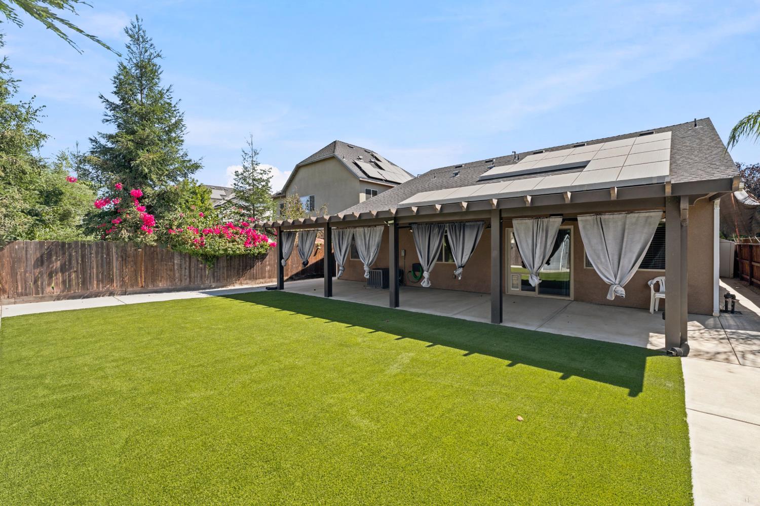 2267 N Duke St, Visalia, CA 93291