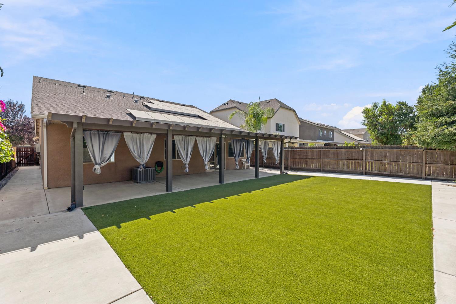 2267 N Duke St, Visalia, CA 93291