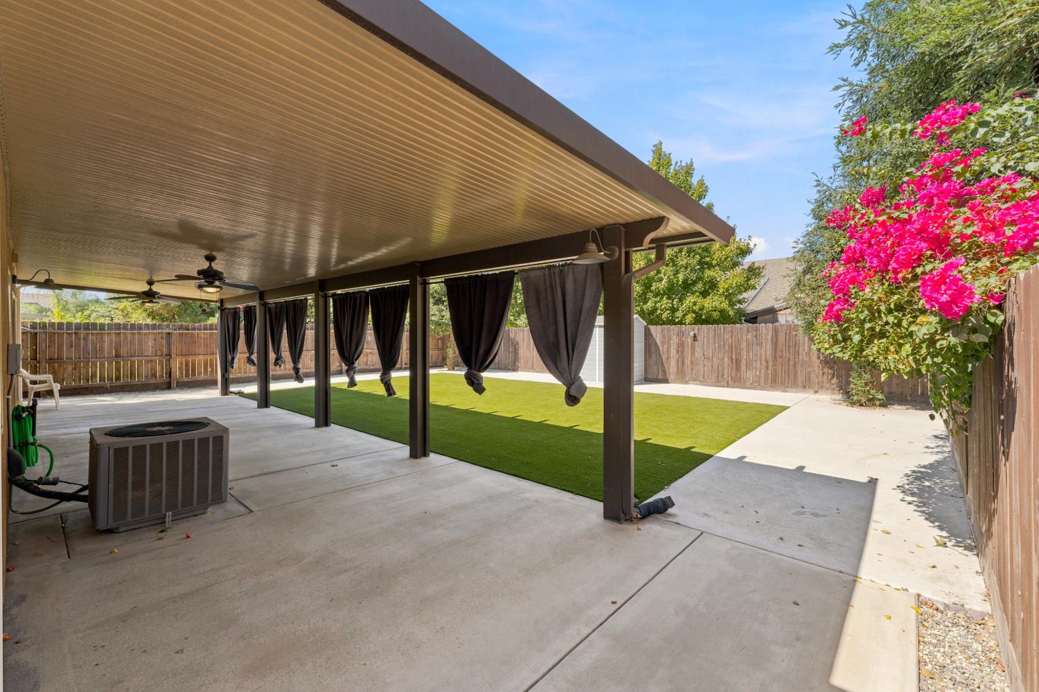 2267 N Duke St, Visalia, CA 93291