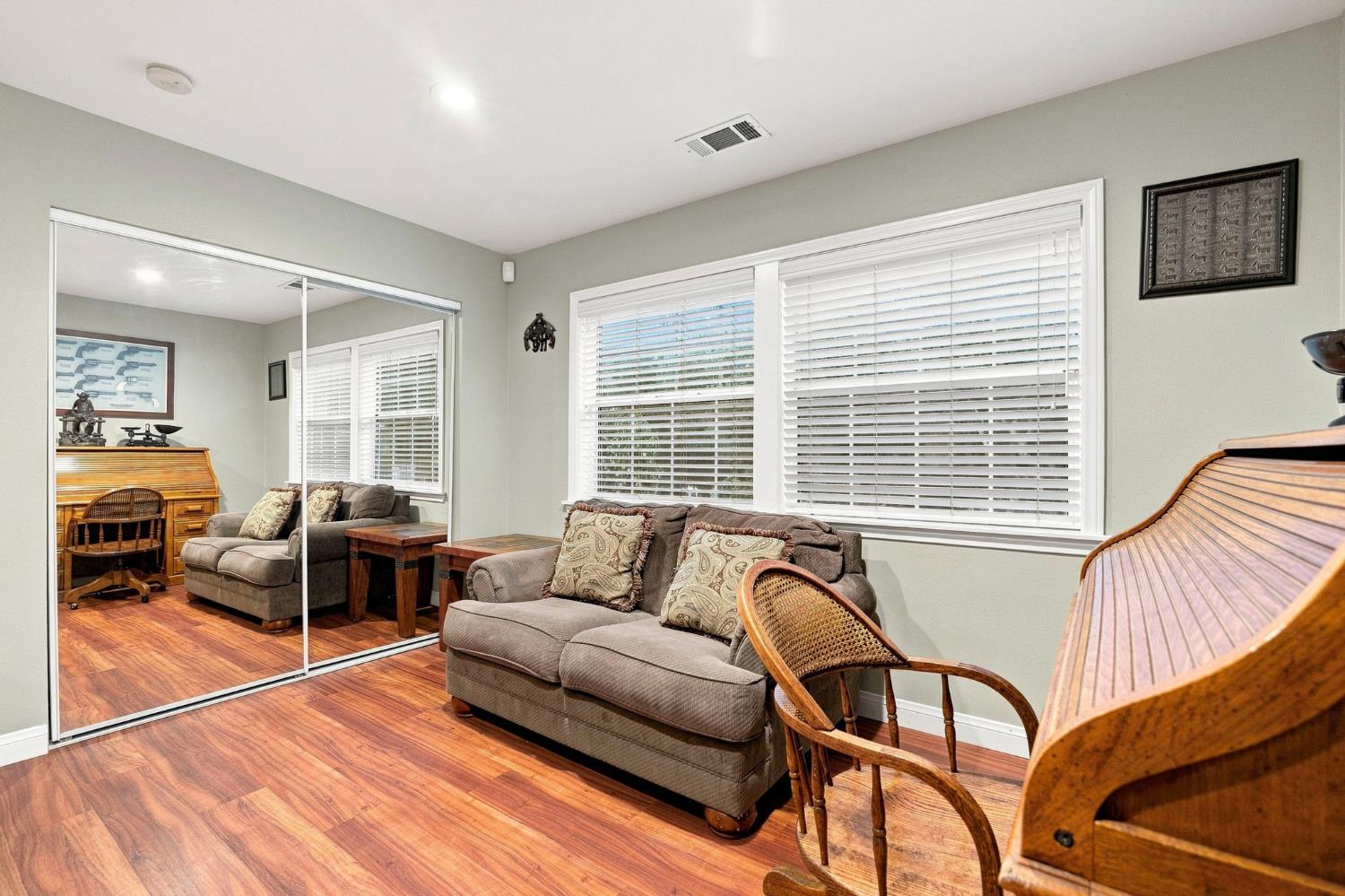 42761 Juniper St, Murrieta Valley, CA 92562