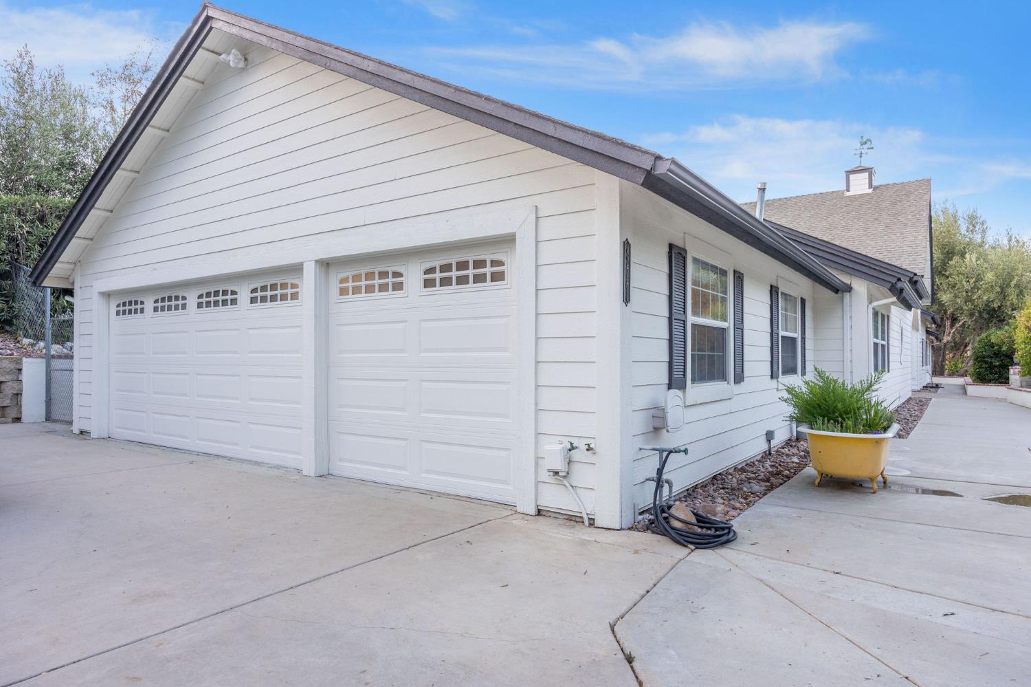 42761 Juniper St, Murrieta Valley, CA 92562