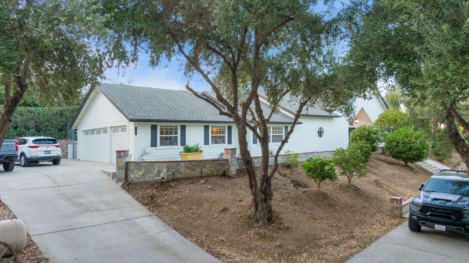 42761 Juniper St, Murrieta Valley, CA 92562