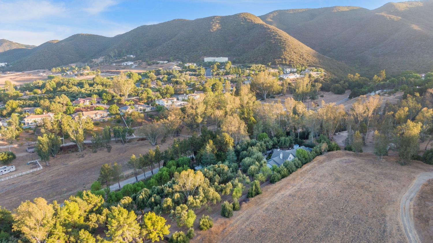 42761 Juniper St, Murrieta Valley, CA 92562